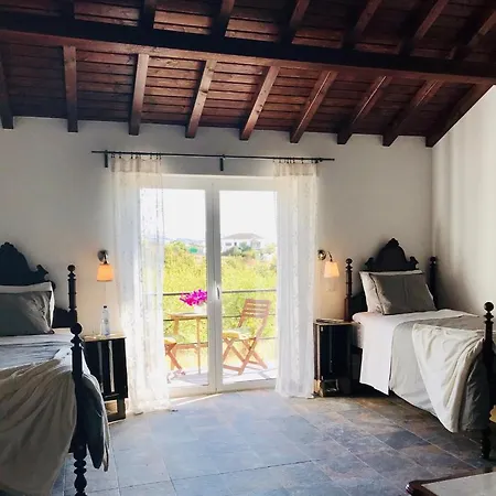 Ceu Sobre Montejunto Boutique Bed and breakfast *